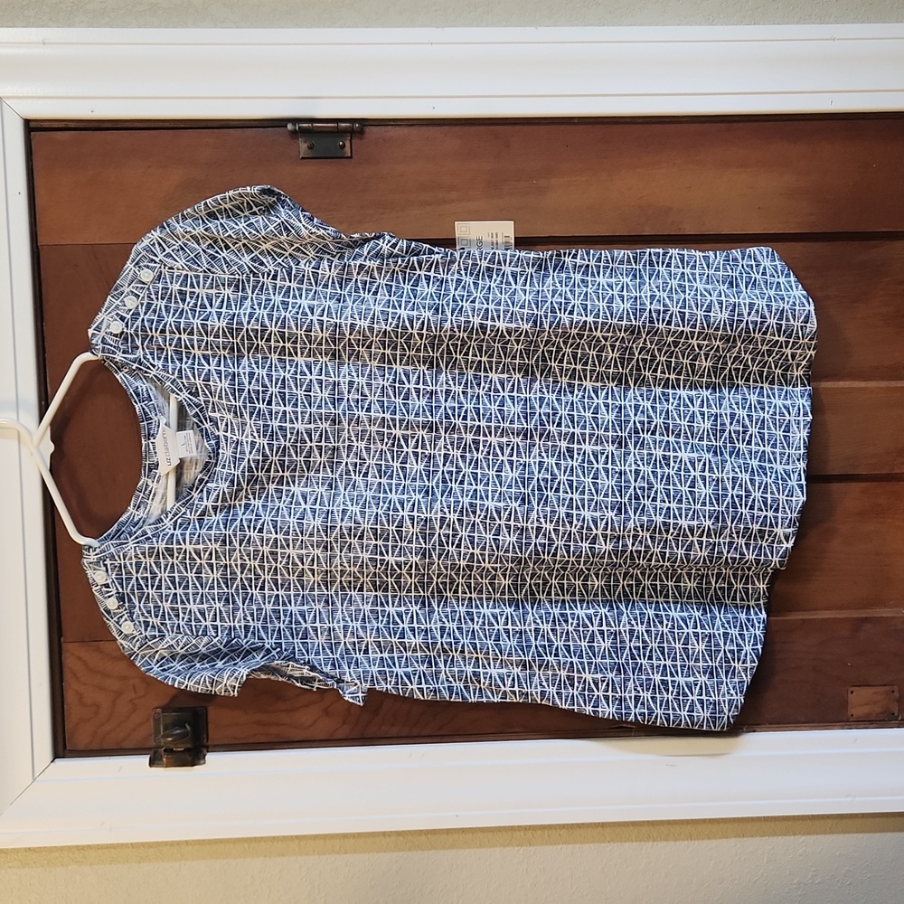 Liz Claiborne Blue and White Top Large NWT